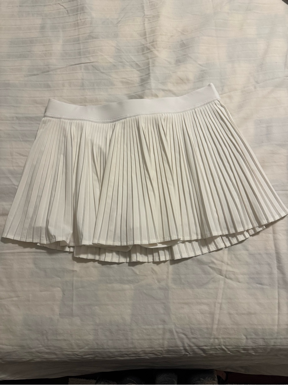 Lululemon Varsity High-Rise Pleated Tennis Skirt in White - SIZE 10 - Picture 2 of 7